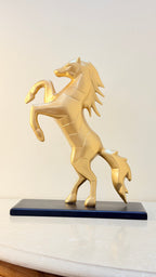 HORSE SCULPTURE