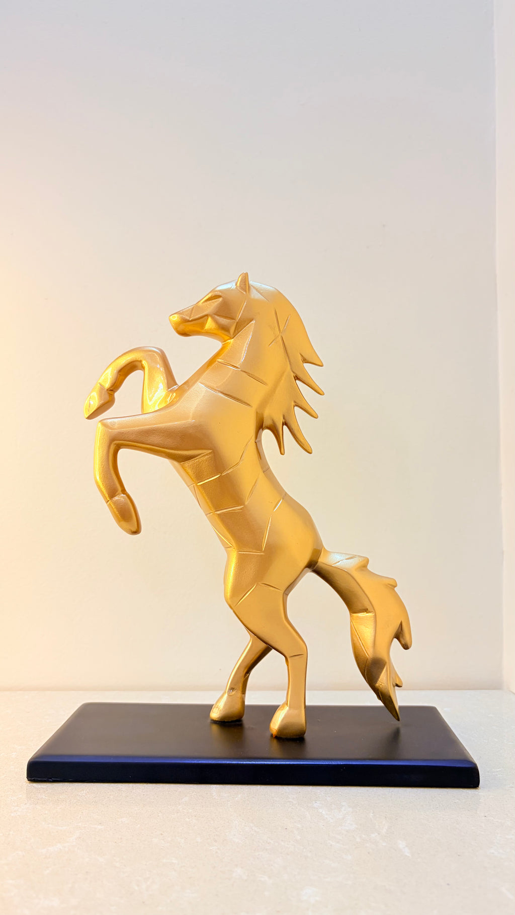 HORSE SCULPTURE