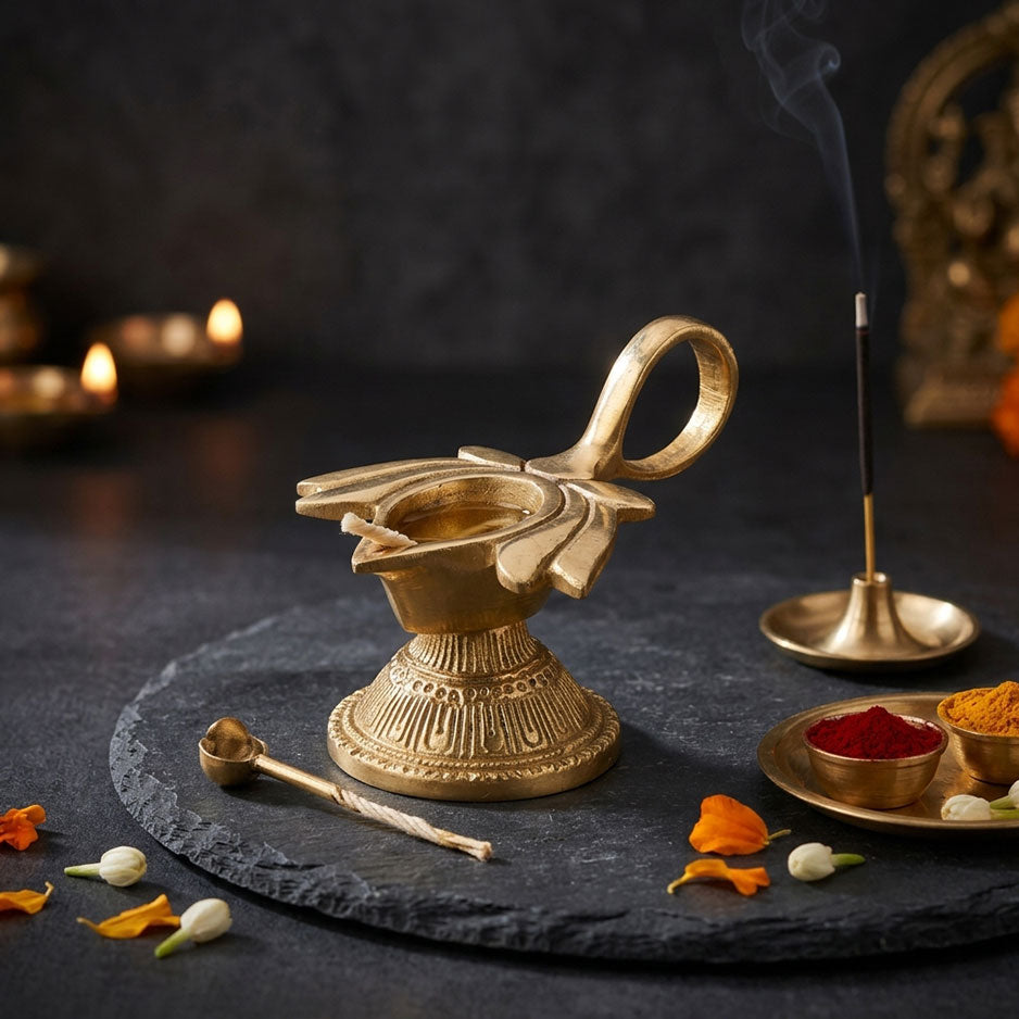 Kamala Diya with handle