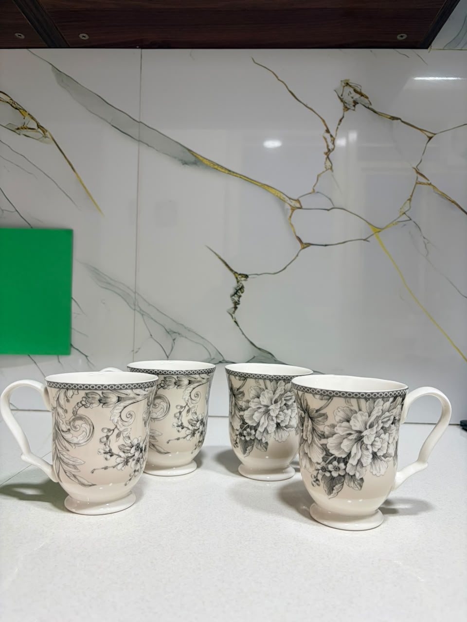 Antique-White-Mug-Set