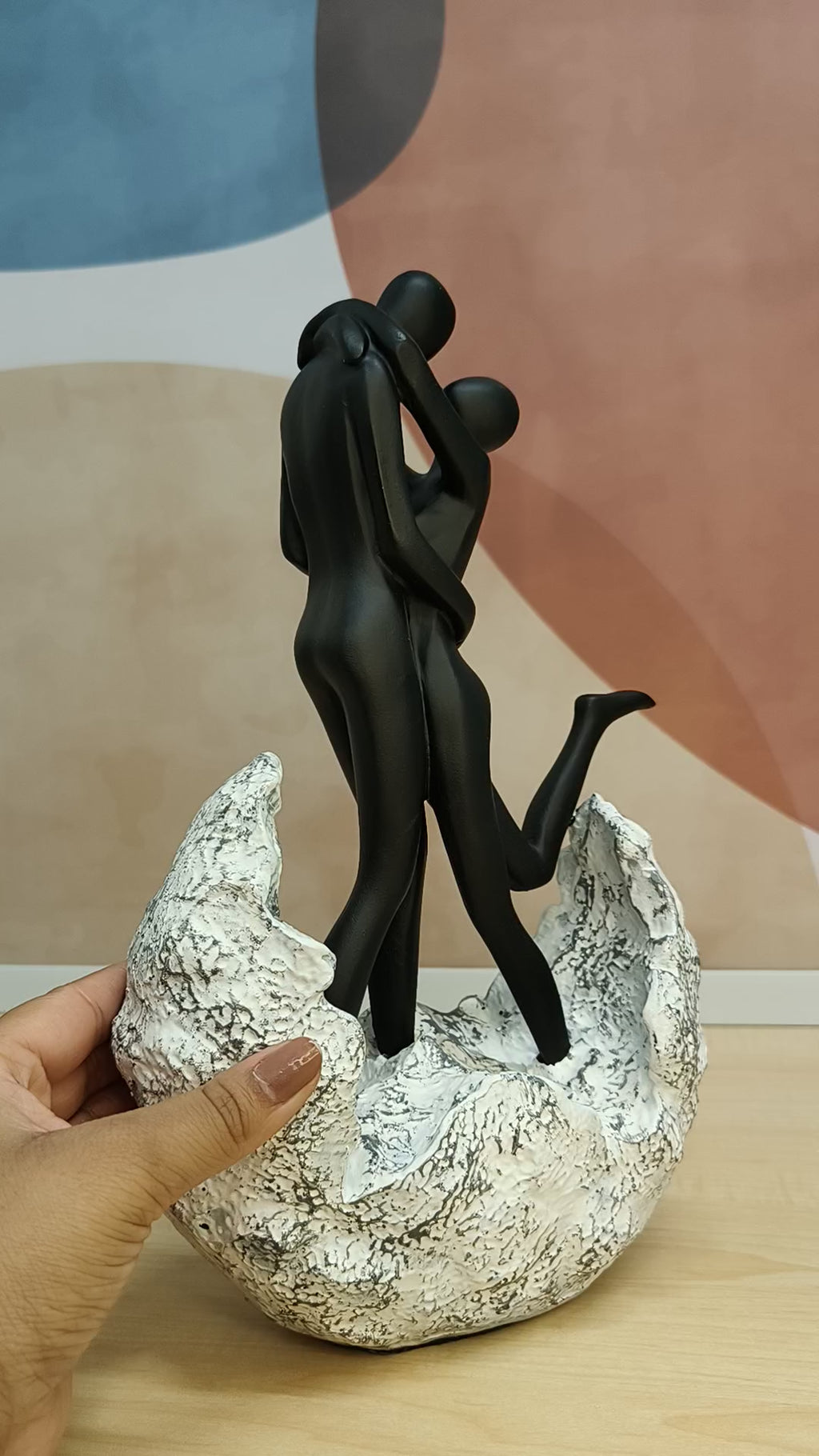 THE INFINITY HUG